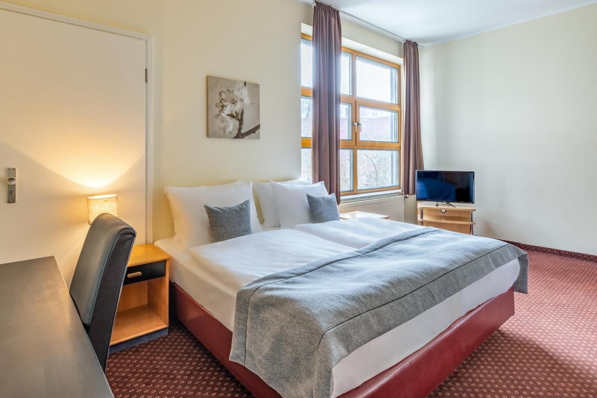 Garner Hotel Berlin - Schoeneberg By Ihg Buitenkant foto